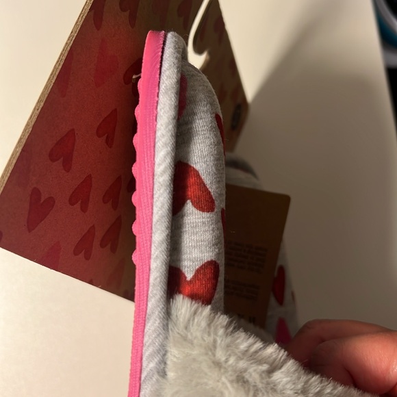 ♥️Rae Dunn BE MINE Women’s Slippers - Picture 9 of 12